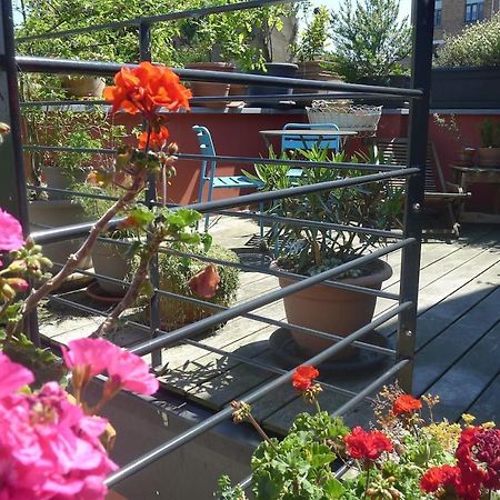 B&B La Chambre De Plume Schaerbeek Экстерьер фото